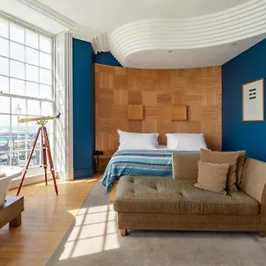4* Hotel Drakes