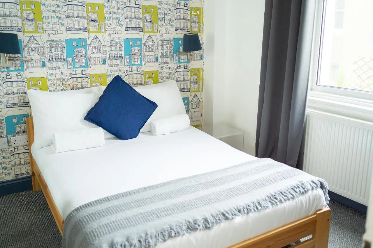 Ocean Breeze Rooms Hove Hotel