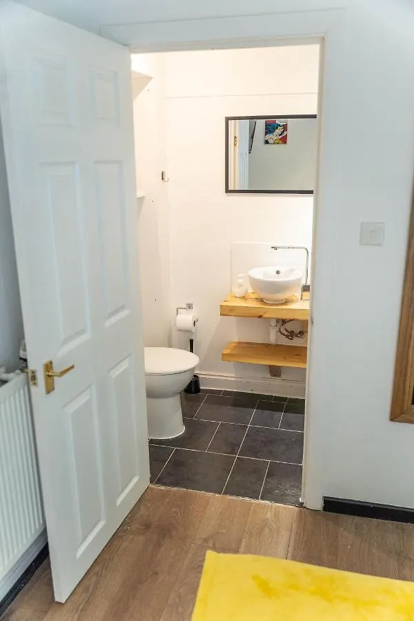 Ocean Breeze Rooms Hove